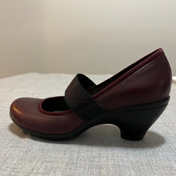 Privo by Clarks Burgundy leather Mary Jane pumps shoessize 6M - Picture 1 of 8